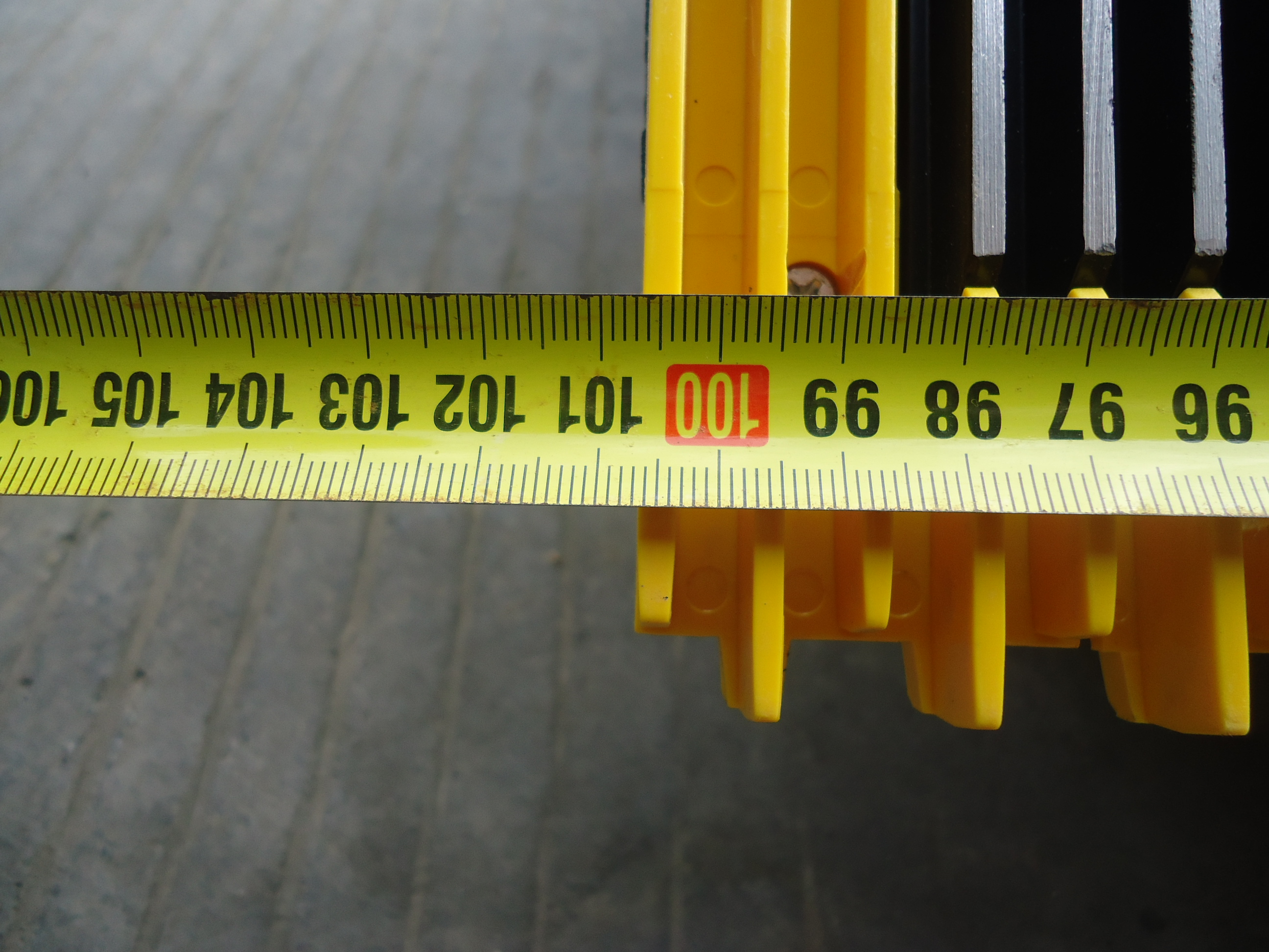 现代铝合金梯级 